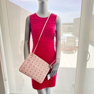 Calvin Klein Women's Sleeveless Sheath Dress size 4.  New with tags.